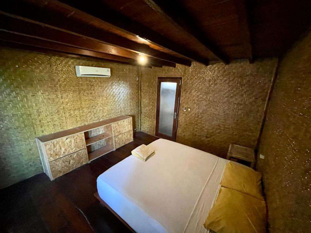 The Golden Ave Bungalow Gili Trawangan Pokój zdjęcie